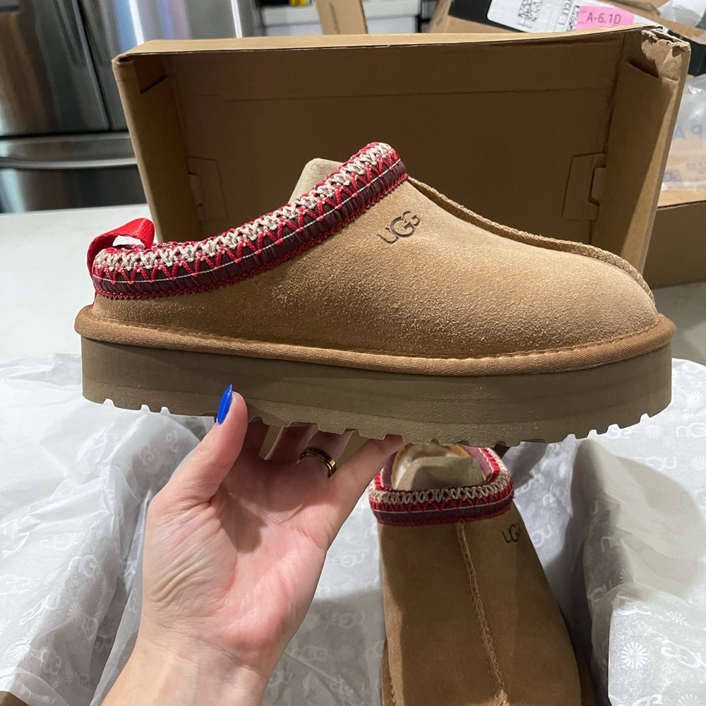 Kids platform Tazz suede tan UGGs
